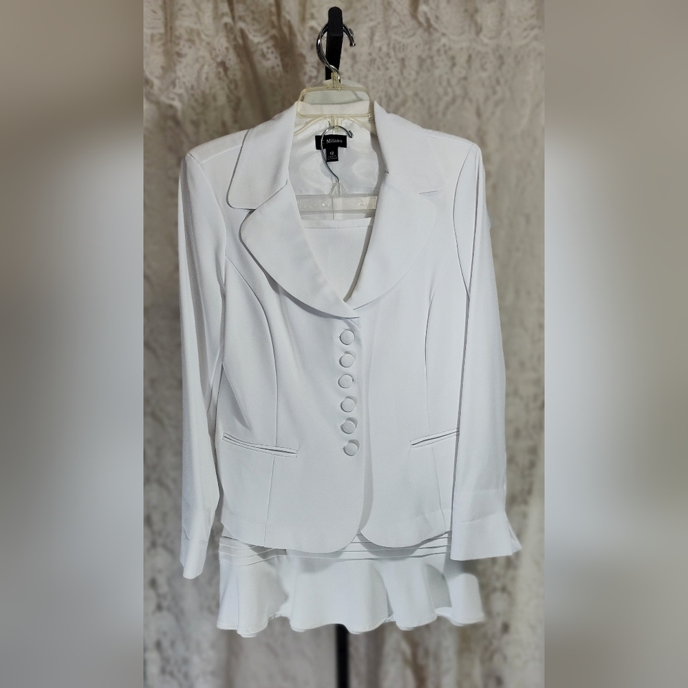 T Milano Bright White Sophisticated 2 Pcs Suit